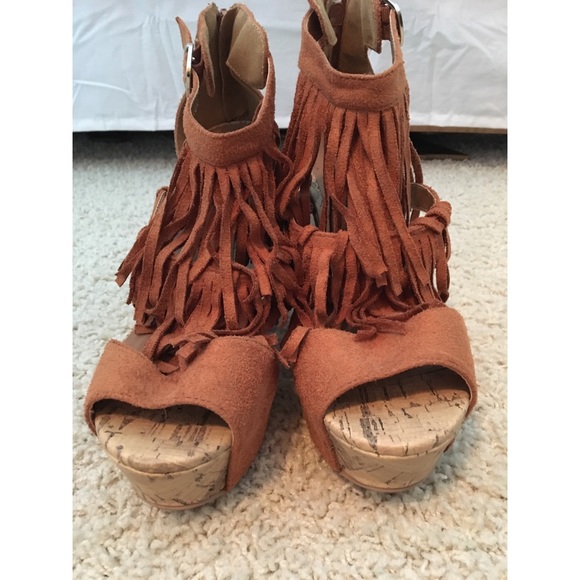 Qupid Shoes - Fringe wedges